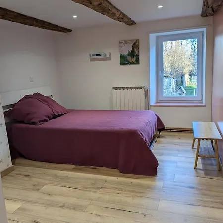 Holiday home Domaine De La Chouette Job